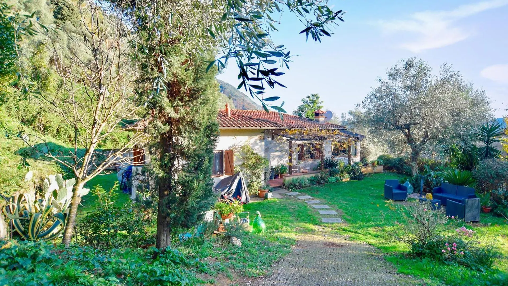 Stunning Home In Camaiore With House A Panoramic View